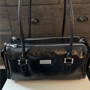 Capture Large Shoulder Bag